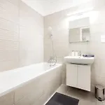 Stylish Living With Private Terrace 부다페스트