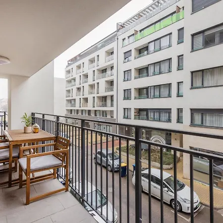 Stylish Living With Private Terrace Apartamento *